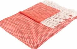 Uldplaid med finkæmmet uld - 130x200 cm - Blødt uldtæppe med rød zigzag mønster - By Borg plaid